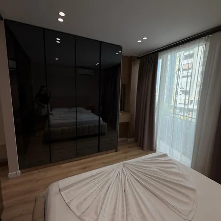 Rora Premium Tirana