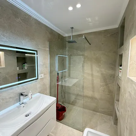 Rora Premium Apartamento Tirana